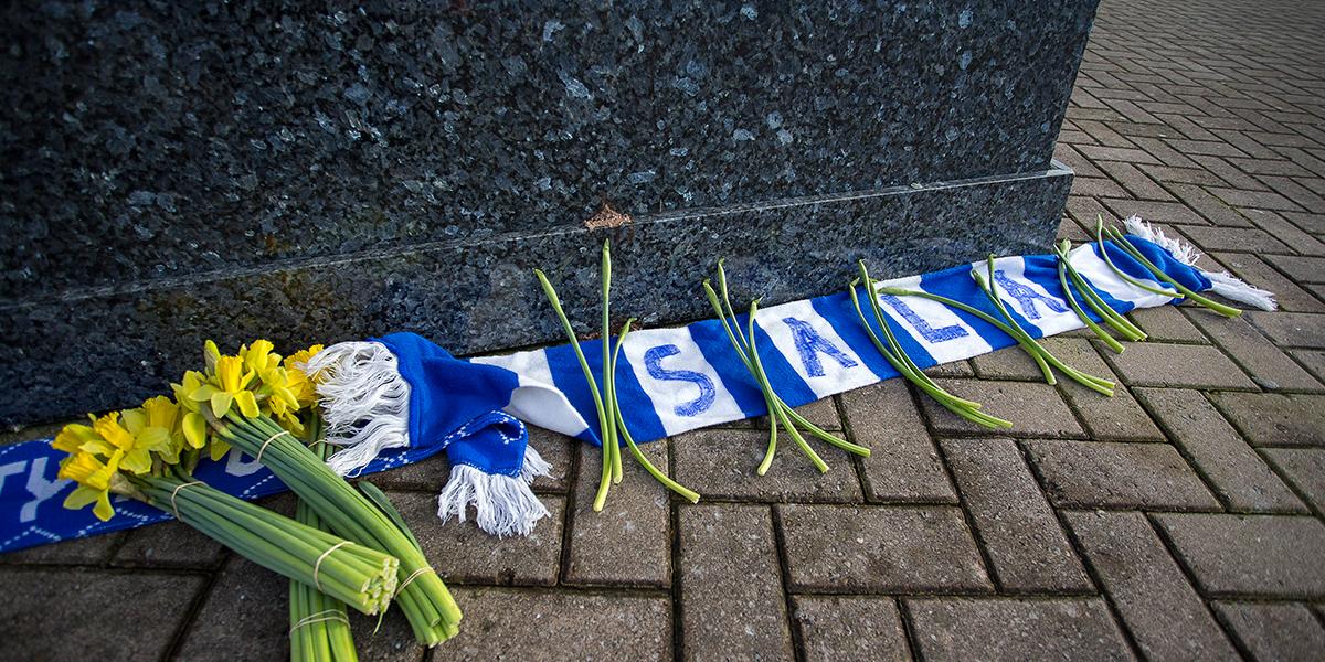 Cofio Emiliano Sala yn Stadiwm Dinas Caerdydd