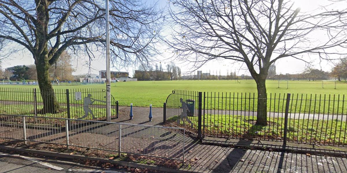Y Marl, Grangetown, Caerdydd - llun Google