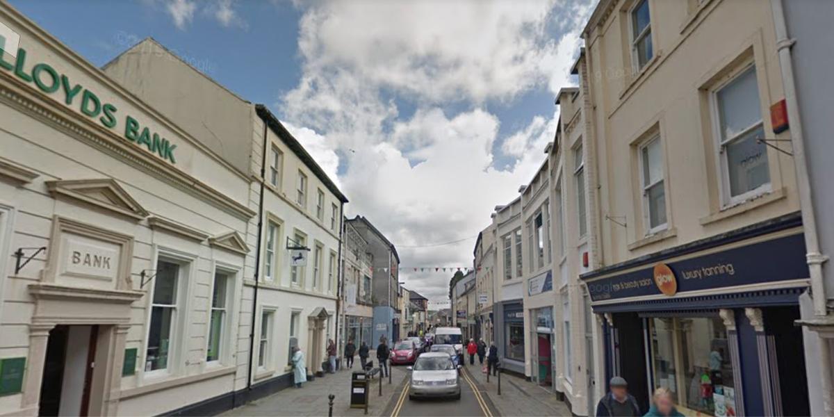 Stryd y Brenin caerfyrddin