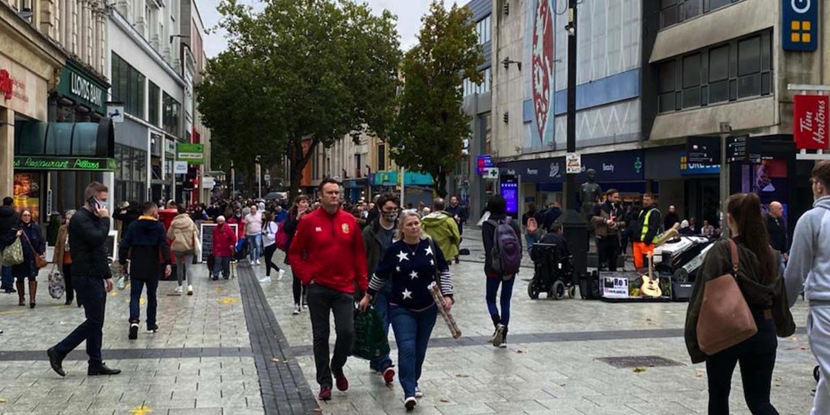 Stryd y Frenhines, Caerdydd