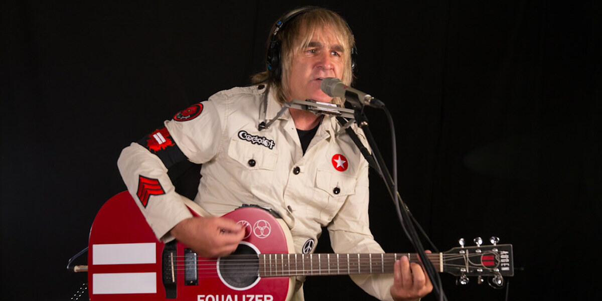 Mike Peters 