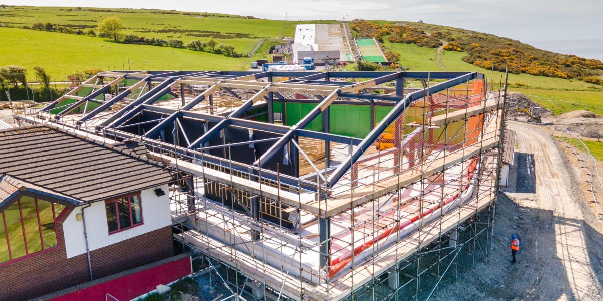 Calon y Gwersyll Llangrannog