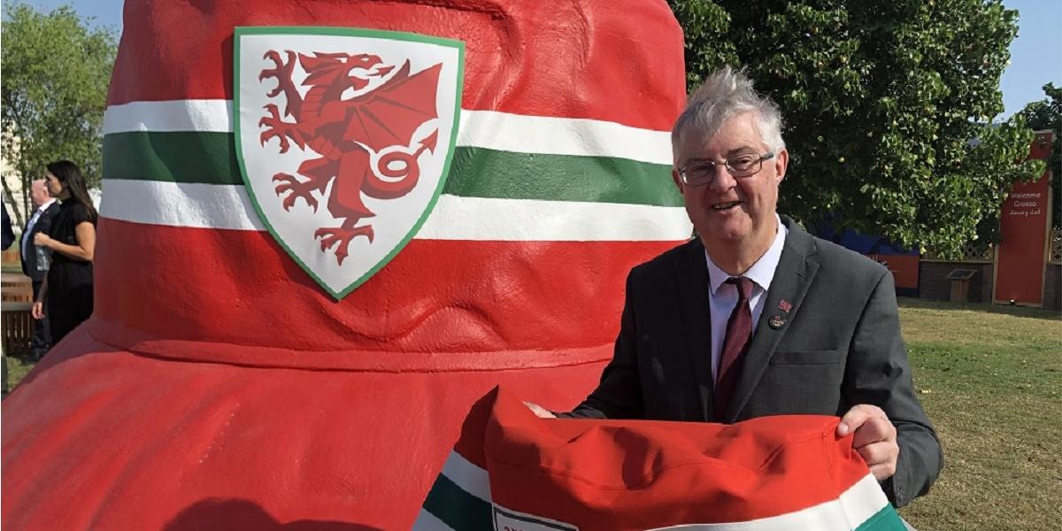 Mark Drakeford yn Qatar