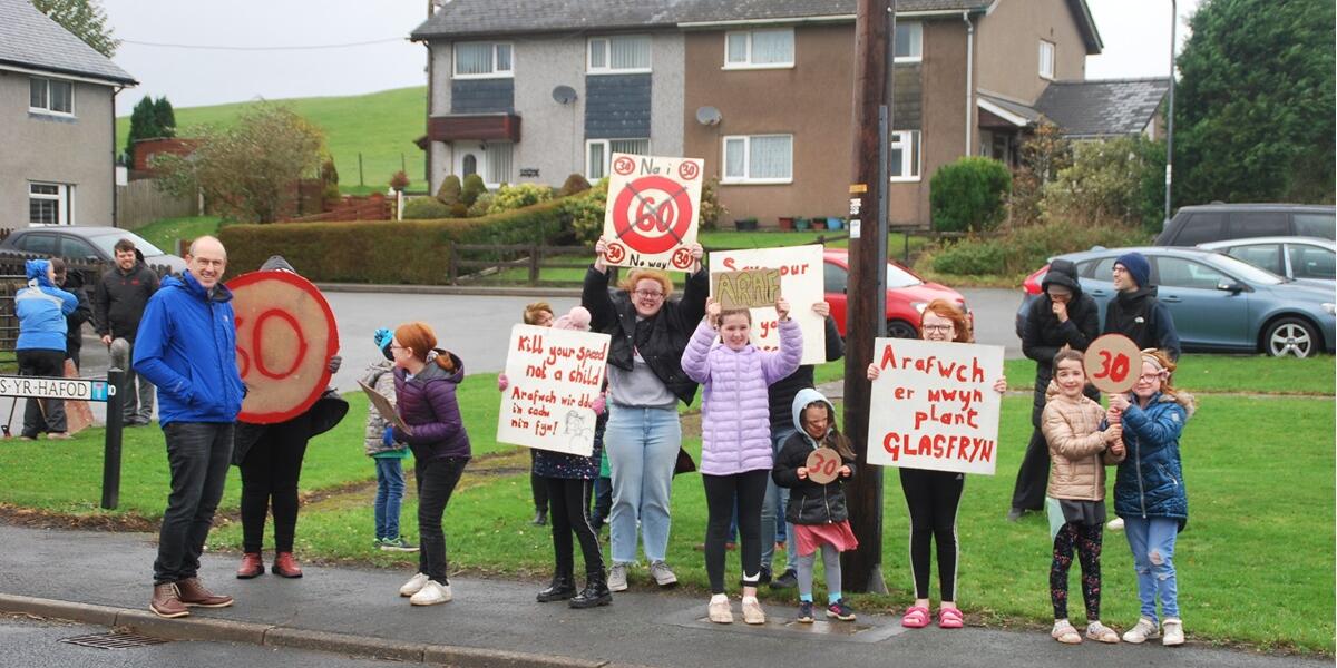 Protest 30mya Glasfryn
