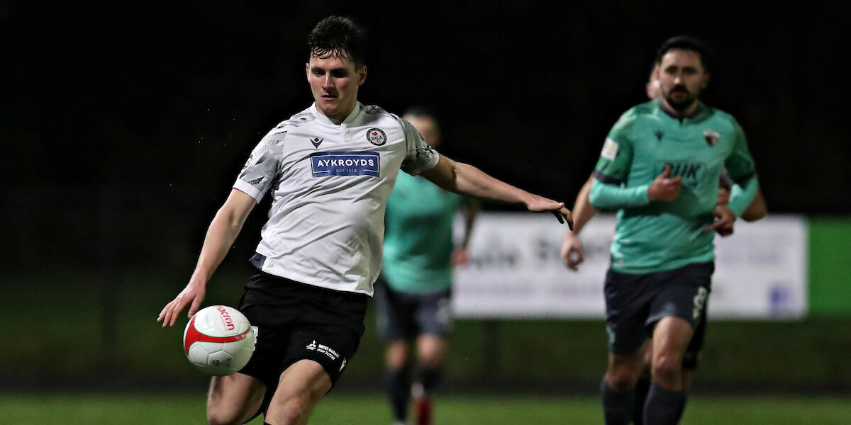 Bala v Seintiau Newydd