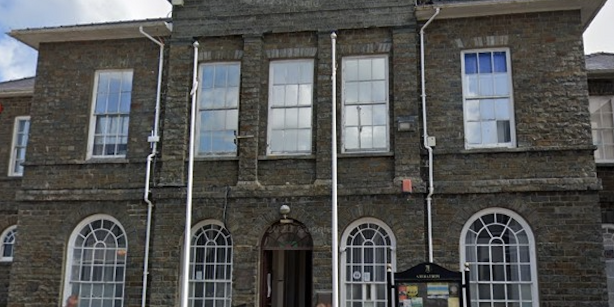 Llyfrgell Aberaeron