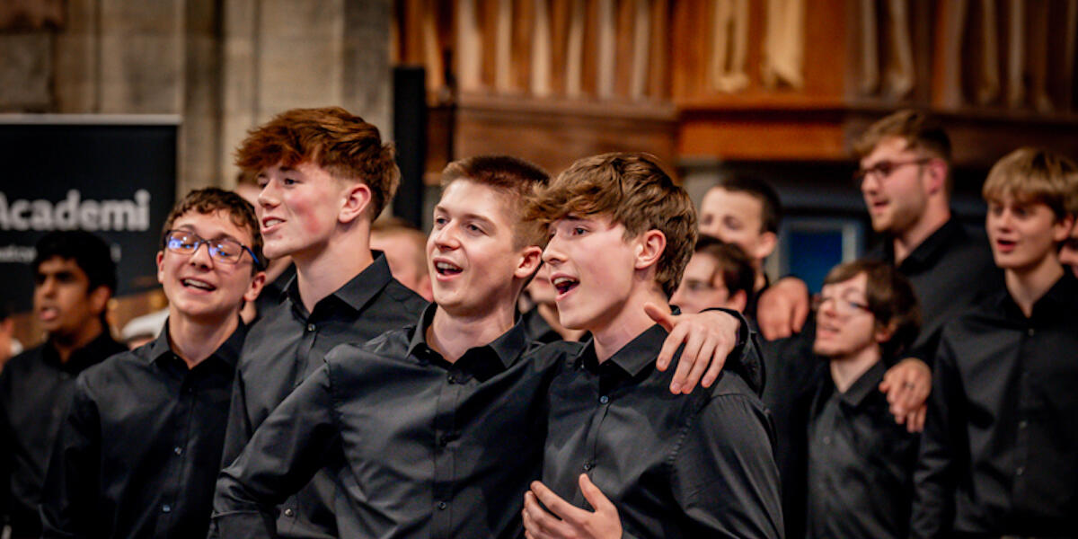 Only Boys Aloud