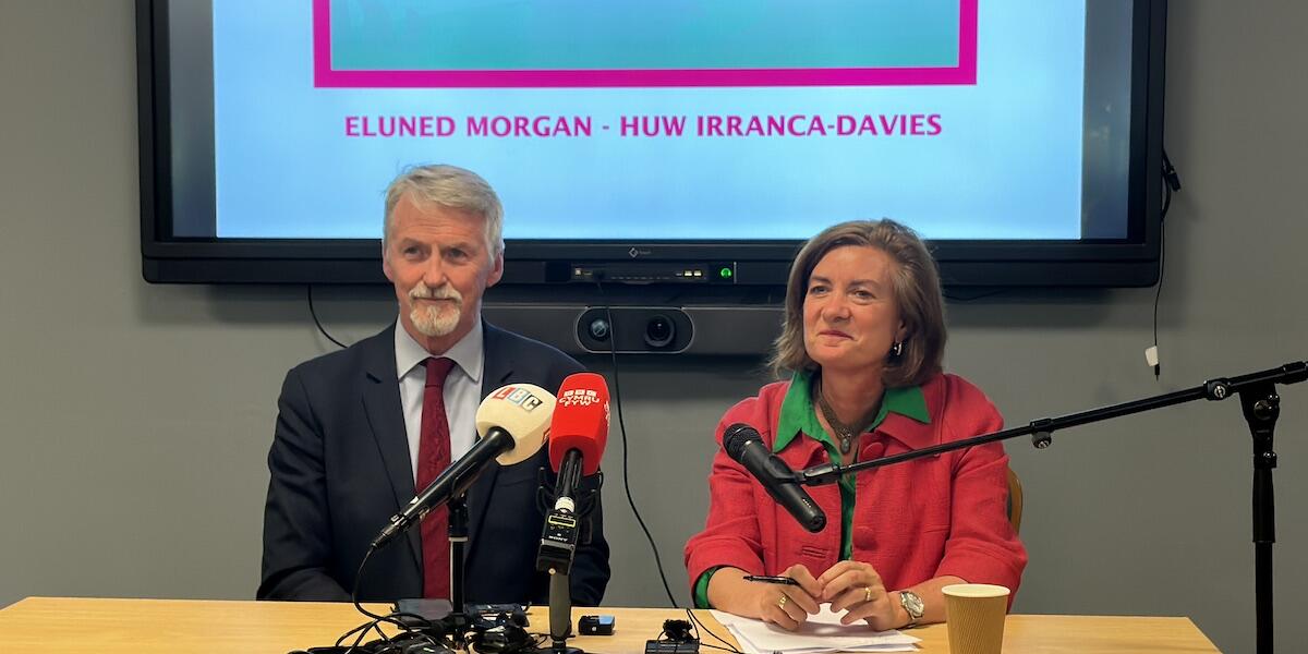 Eluned Morgan a Huw Irranca-Davies
