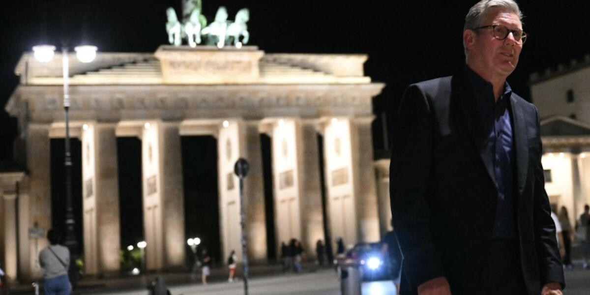 Keir Starmer yn Berlin