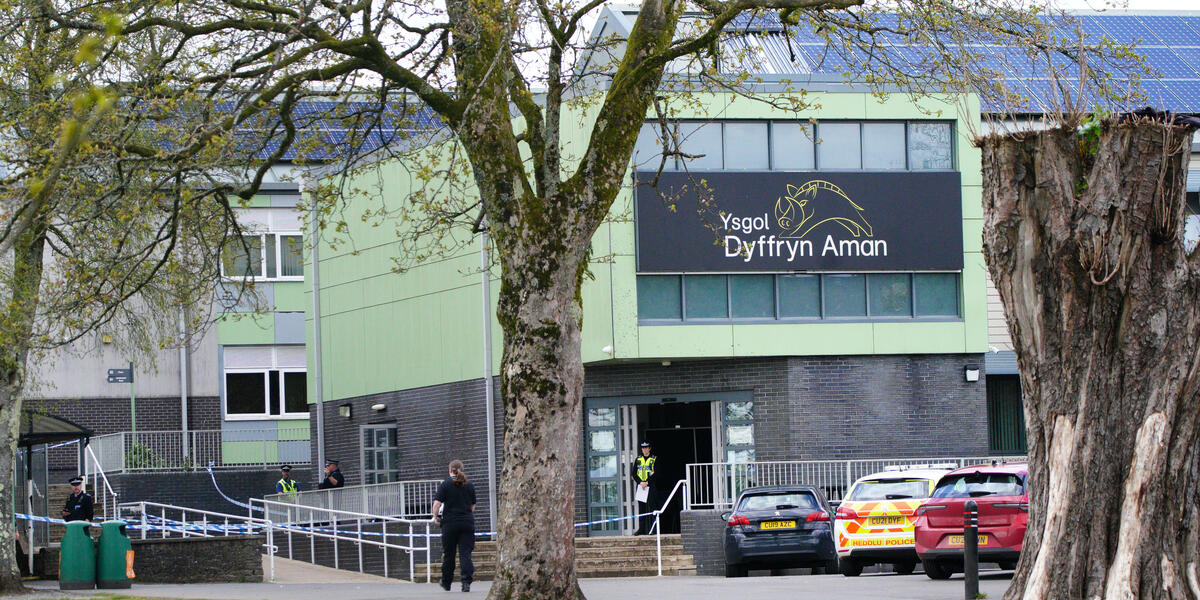 Ysgol Dyffryn Aman