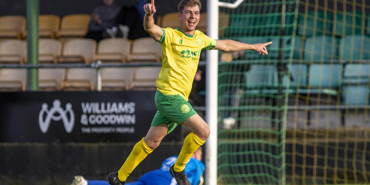 2024-09-28_ Caernarfon Town vs_ConnahsQuay