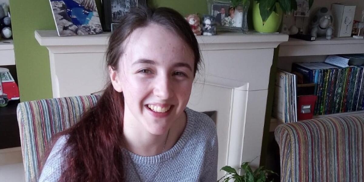 Y Byd ar Bedwar Catrin 