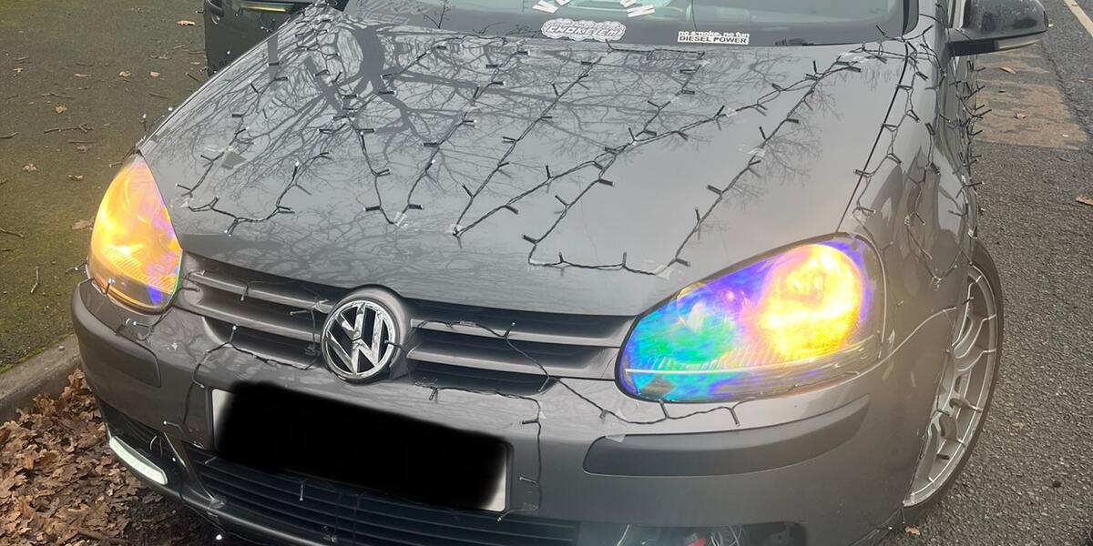 Car Dolig 