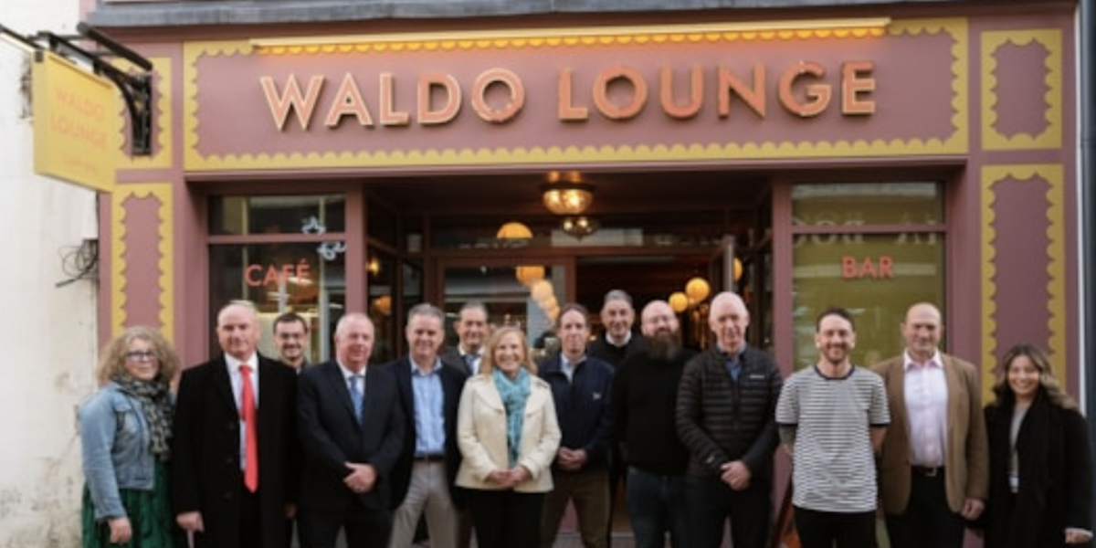 Waldo Lounge