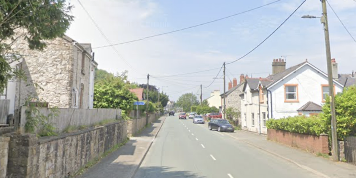 Ffordd Holway