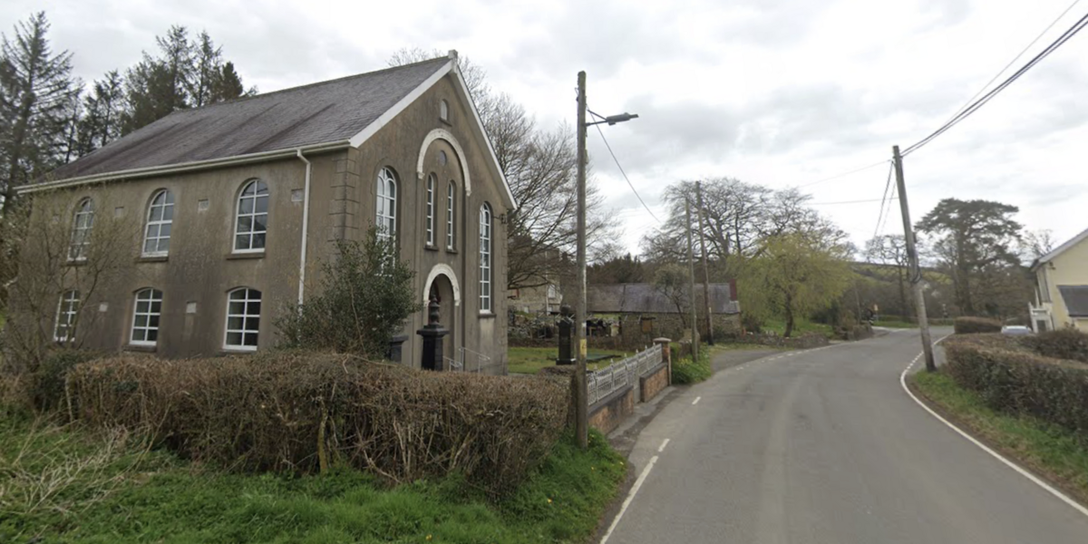 Capel y Bedyddwyr Caer Salem