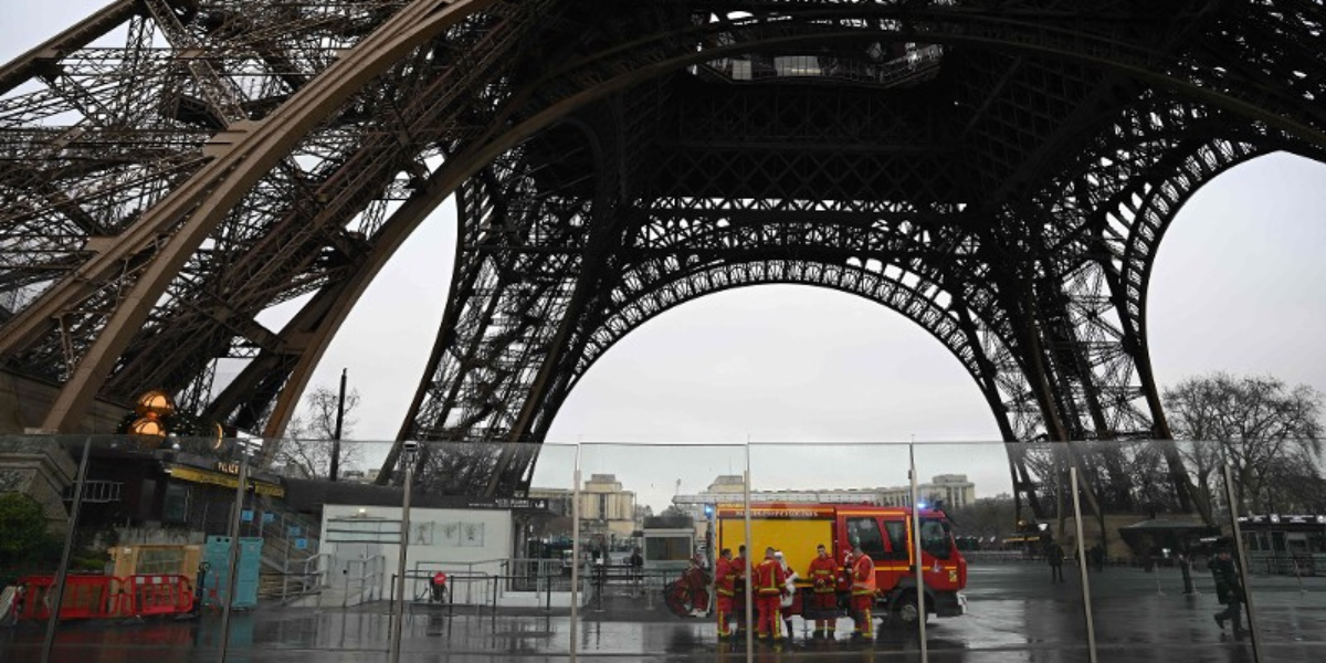 Twr Eiffel