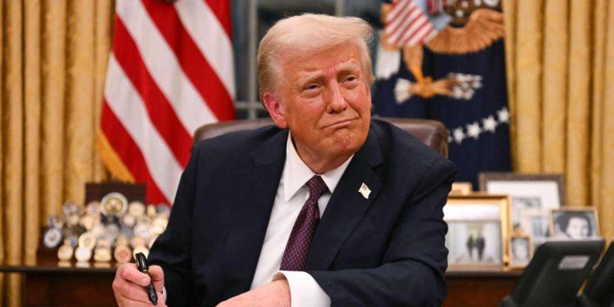 Donald Trump ar ddiwrnod ei urddo