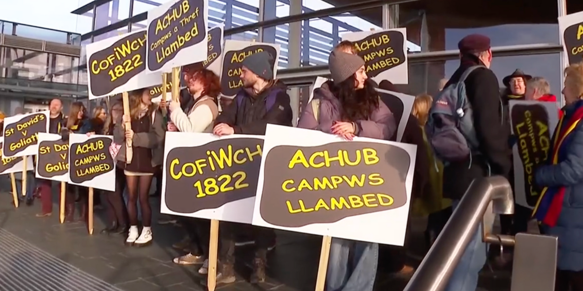 Protest Llambed