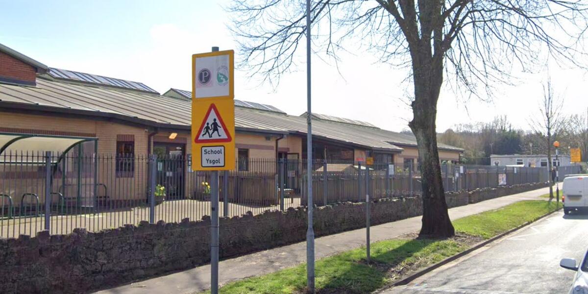 Yr ysgol