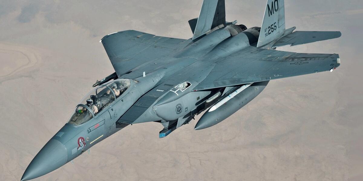 Awyren F-15E