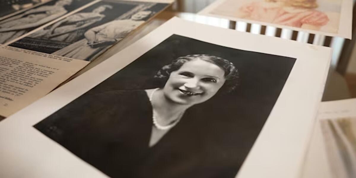 margaret lindsay williams.jpg