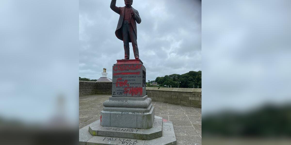 Cerflun Lloyd George