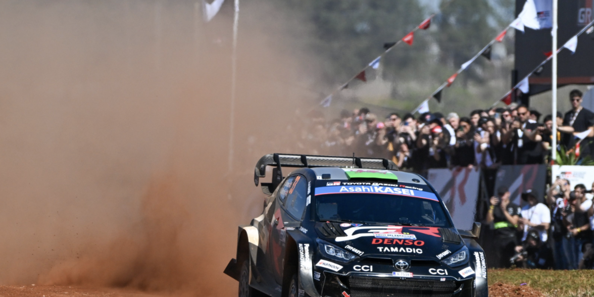 Elfyn Evans ar Rali Paraguay