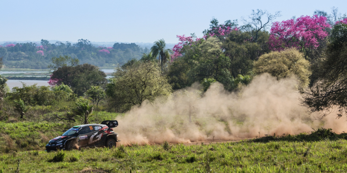Elfyn Evans ar Rali Paraguay