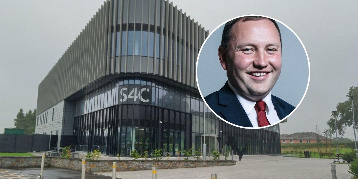 Yr Egin ac Ian Murray