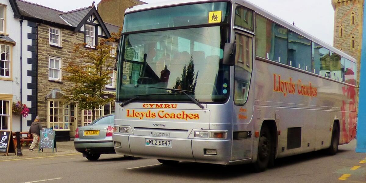 Bws Lloyds Coaches