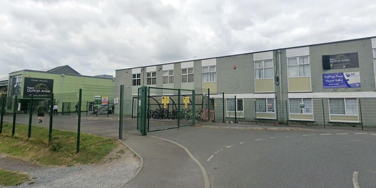 Ysgol Dyffryn Aman
