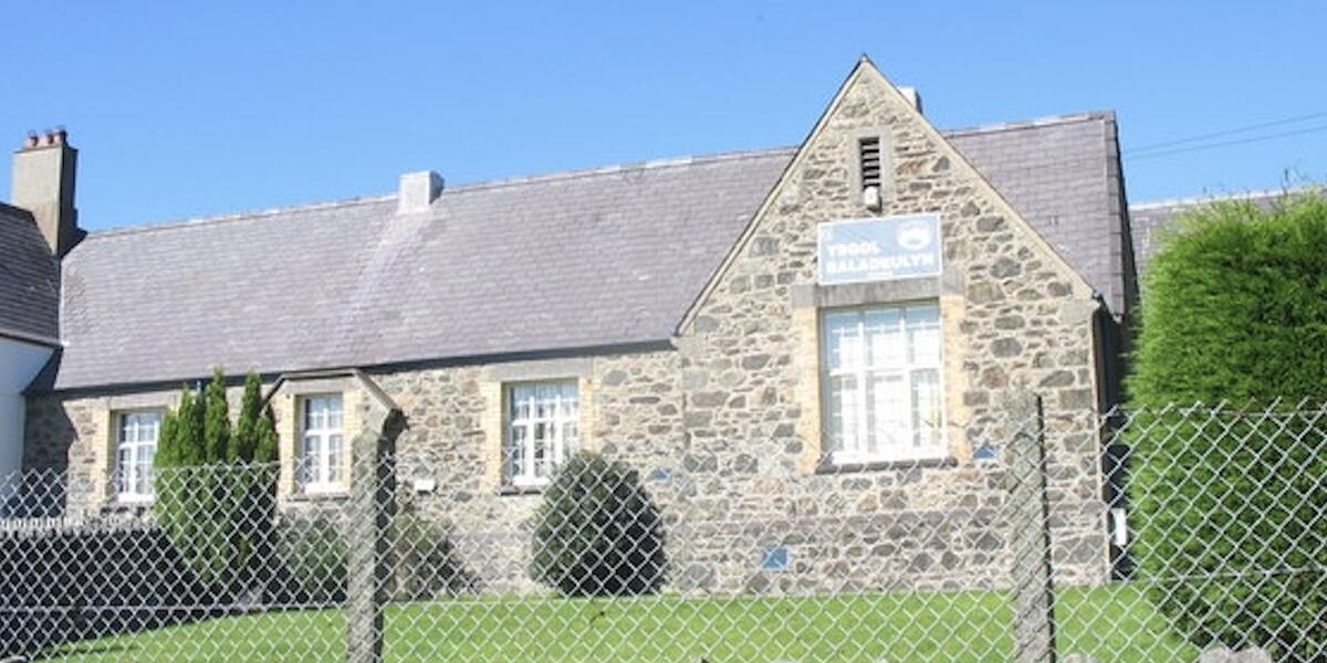 ysgol baladeulyn.jpg