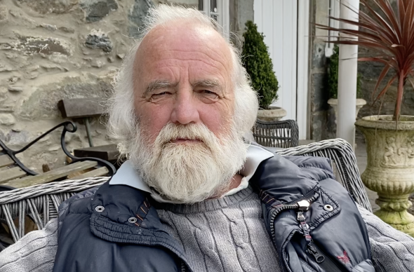 Y cyn-dditectif Dai Davies