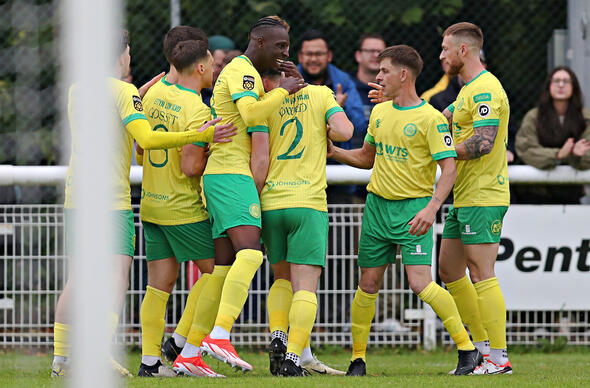 Caernarfon Town vs Crusaders 