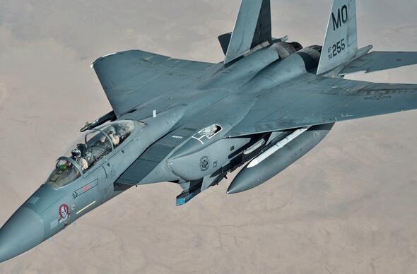 Awyren F-15E