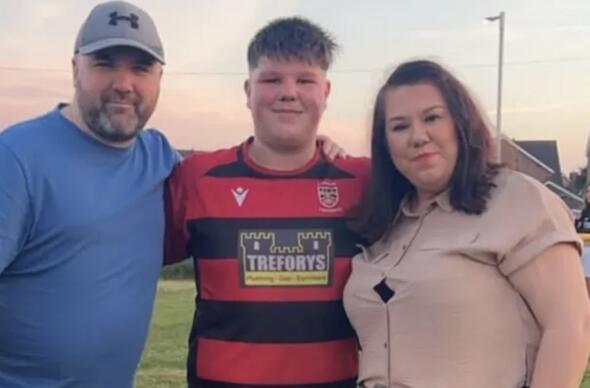 Morgan &#039;Hoppy&#039; Hopkins a&#039;i deulu