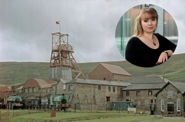 Big Pit / Delyth Jewell
