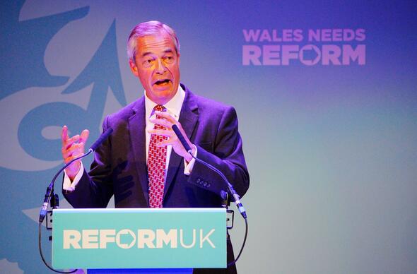 Nigel Farage yng Nghymru