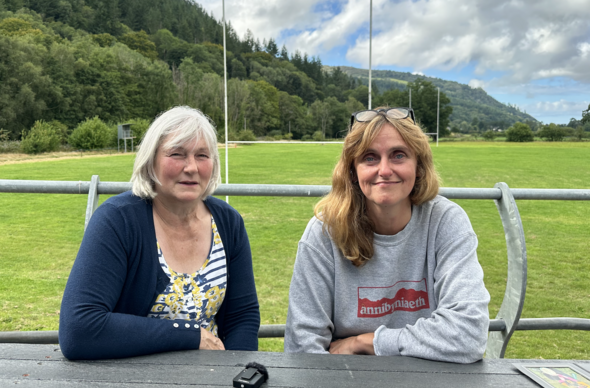 Ann Pyrs a Gwyneth Metcalfe