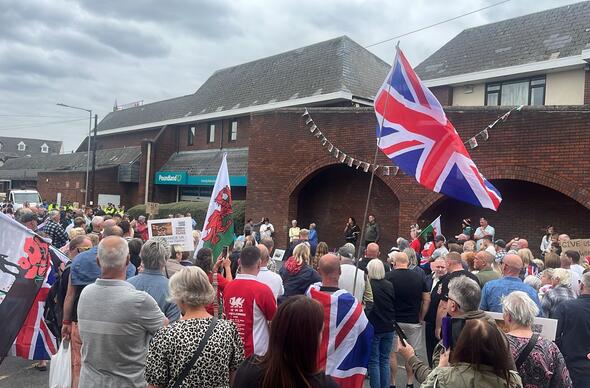 protest wyddgrug.jpg