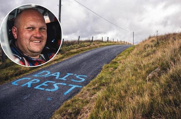 Dai Roberts Crest