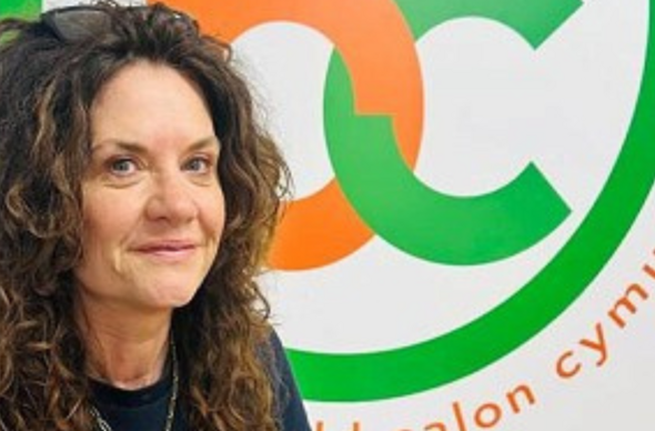 Ffion Dafis Theatr Bara Caws