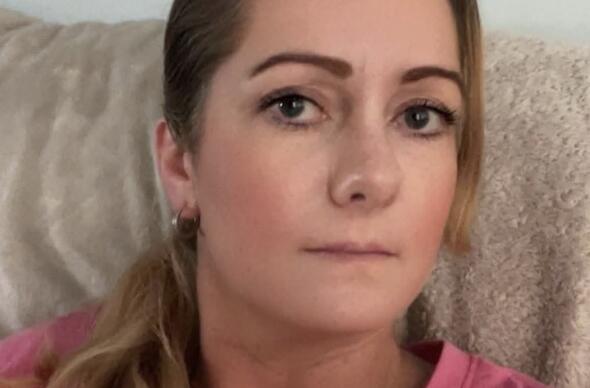 angela shellis.jpg