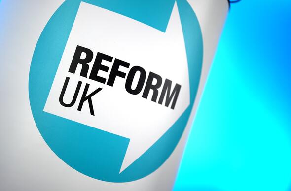 Arwydd Reform UK