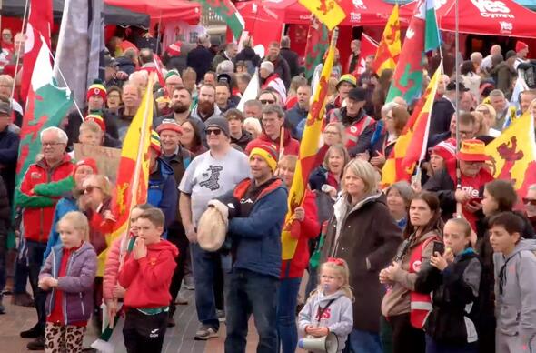Gorymdaith annibyniaeth Rhyl