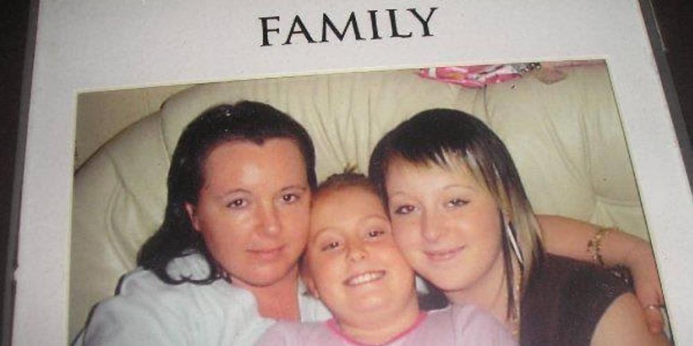 Helen, Stacey a Sarah (llun teulu)