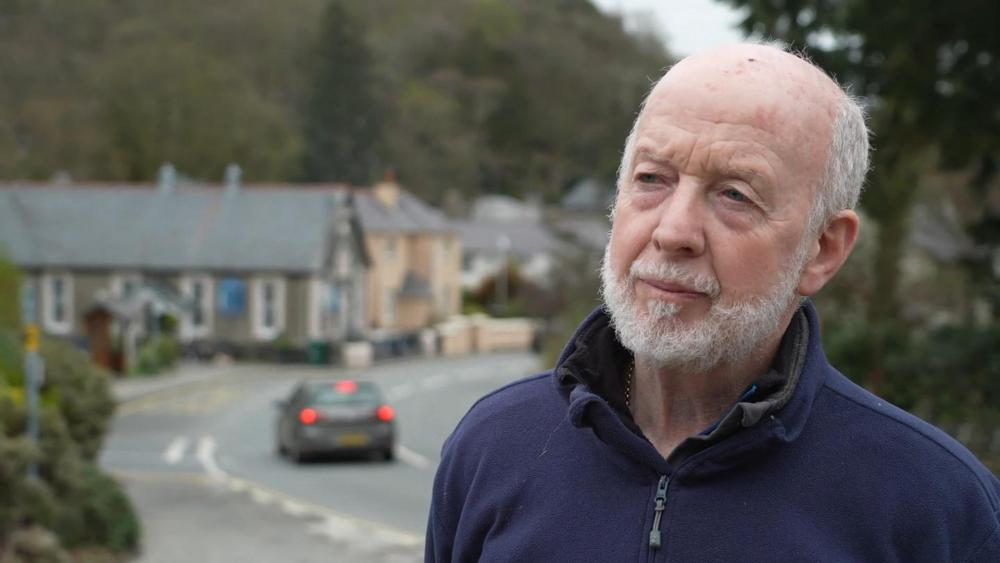 Alun Hughes