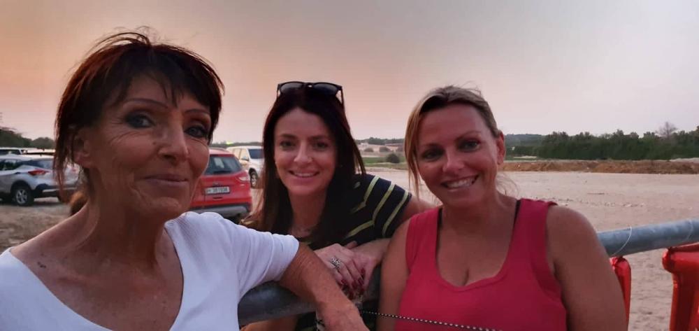Sian, Megan a'u mam