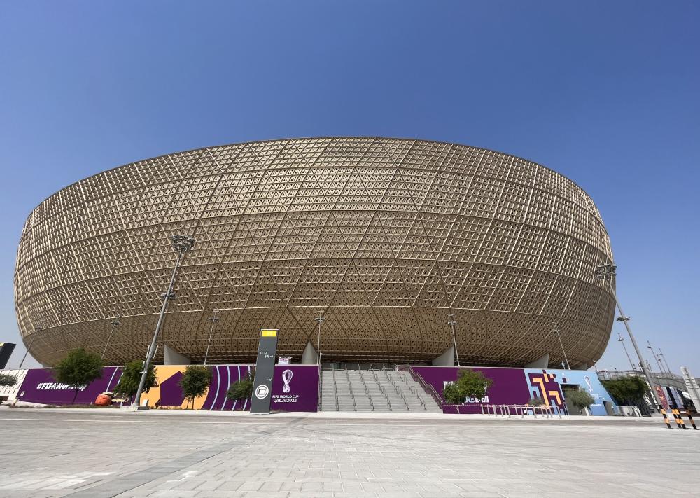 Stadiwm yn Qatar